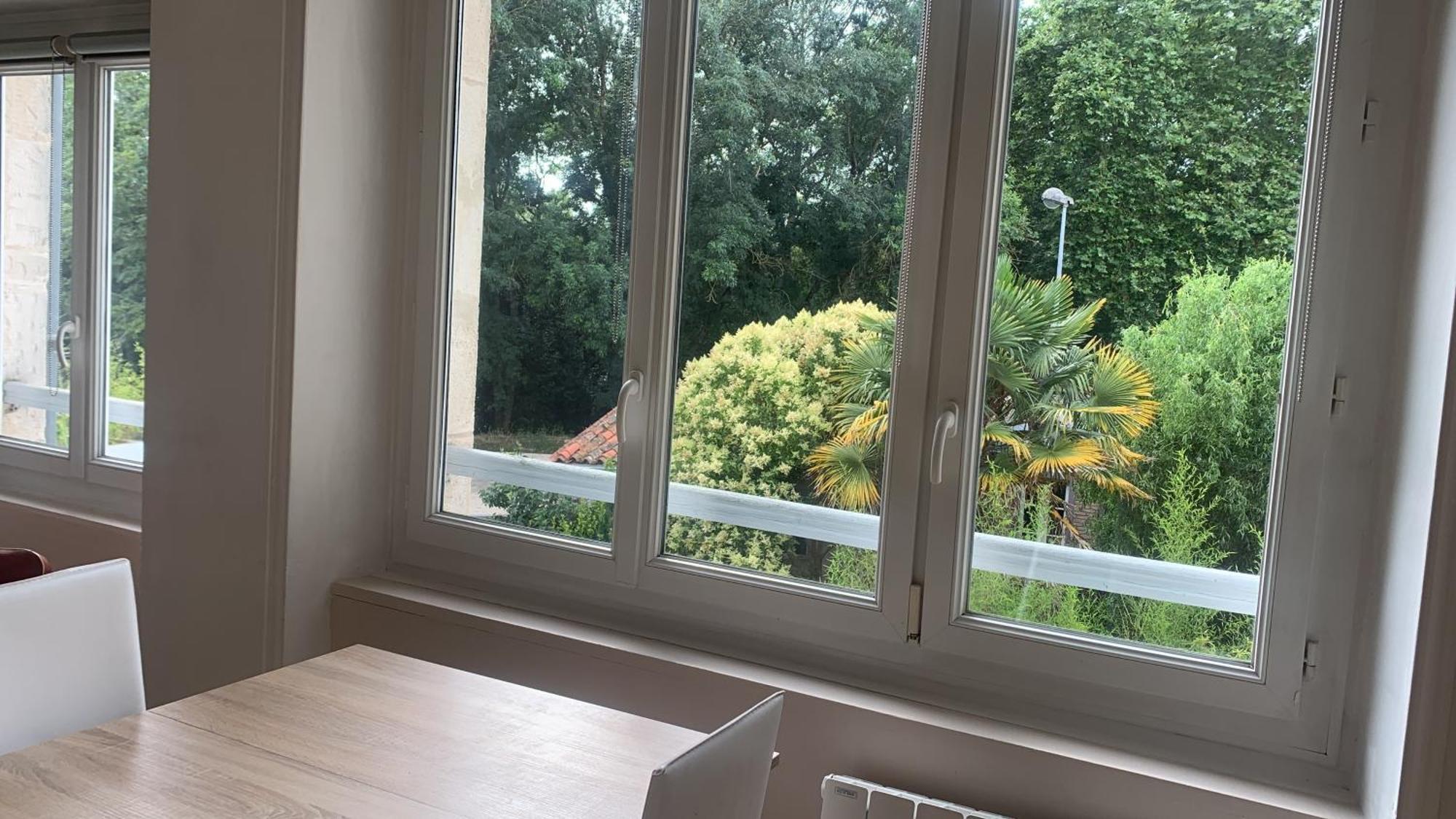 L'Appart Sur Jardin 42M2 Tres Calme La Rochelle  Eksteriør billede